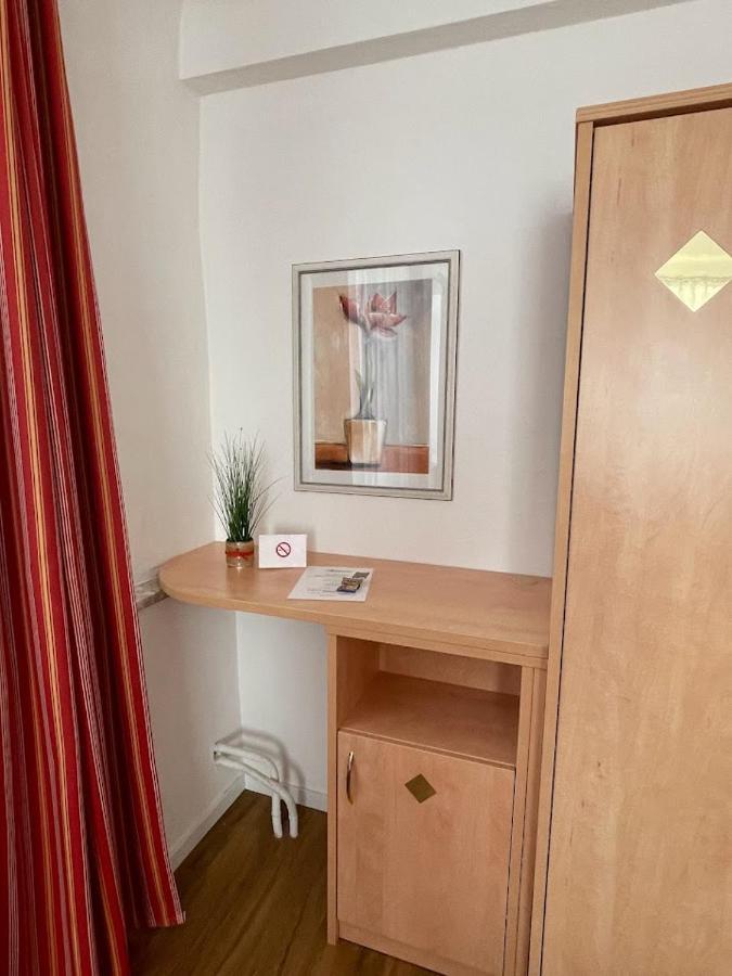 Hotel Zum Schwanen Garni Buggingen Zewnętrze zdjęcie
