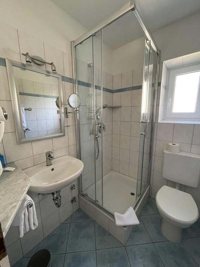 Hotel Zum Schwanen Garni Buggingen Zewnętrze zdjęcie