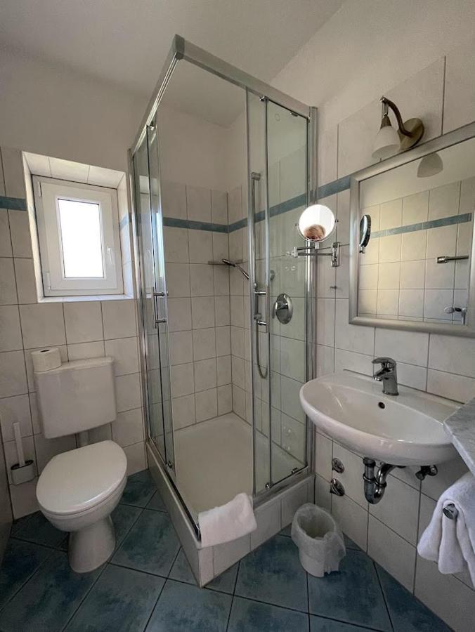 Hotel Zum Schwanen Garni Buggingen Zewnętrze zdjęcie